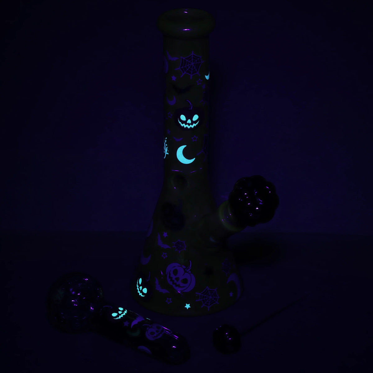 Pulsar Halloween Party Glow Bong Pipe Bundle